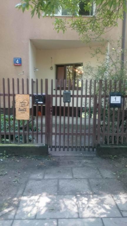 Lull Hostel วอร์ซอ ภายนอก รูปภาพ