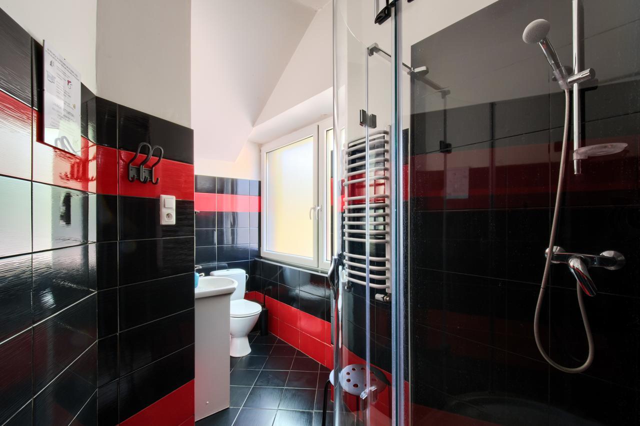 Lull Hostel วอร์ซอ ภายนอก รูปภาพ