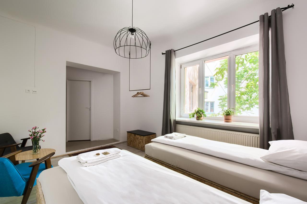 Lull Hostel วอร์ซอ ภายนอก รูปภาพ